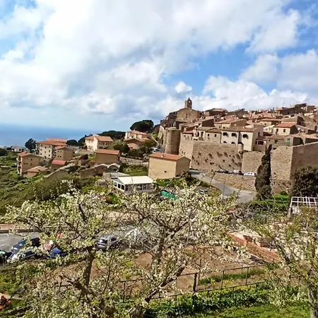 Appartamenti Giglio Castello *